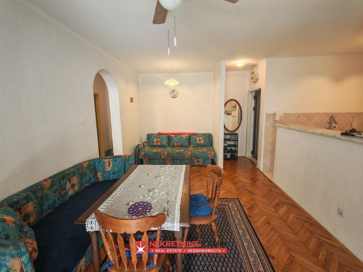 Two-Bedroom Apartment with Terrace near the Mil Medika Clinic, Budva